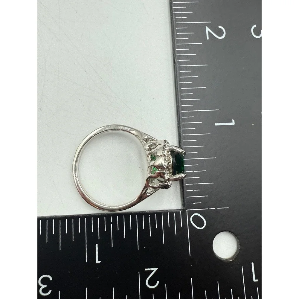 Vintage Emerald Green Oval Halo Cocktail Ring Silver Tone Statement Size 7.5‎